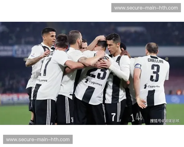 巅峰对弈:尤文图斯与拉齐奥的“意”式博弈,谁能执掌亚平宁的权杖? 巅峰对弈:尤文图斯与拉齐奥的“意”式博弈,谁能执掌亚平宁的权杖?